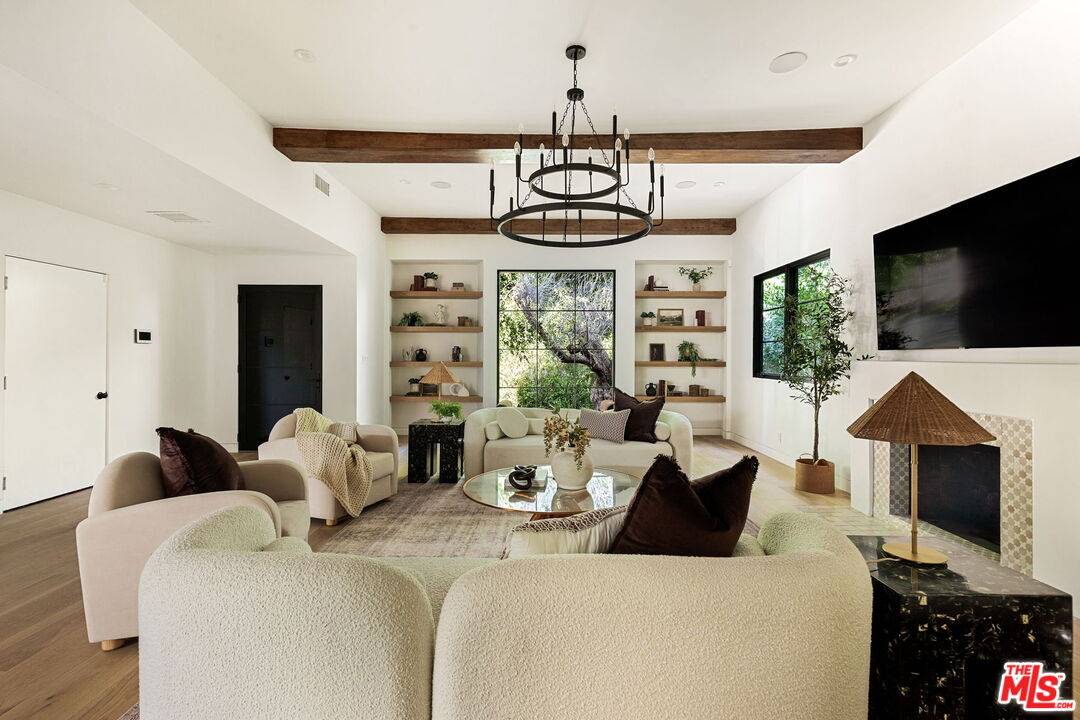 735  N Orlando Ave 3BR Sunset Strip La