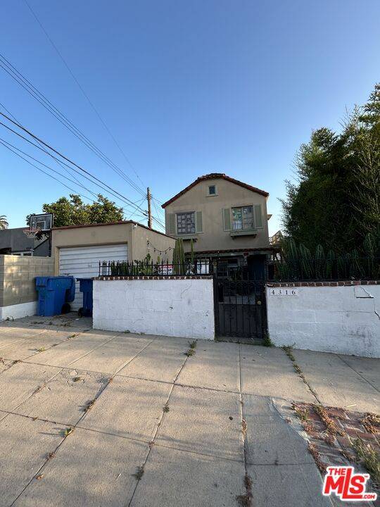 4316  W 10th St 2BR La