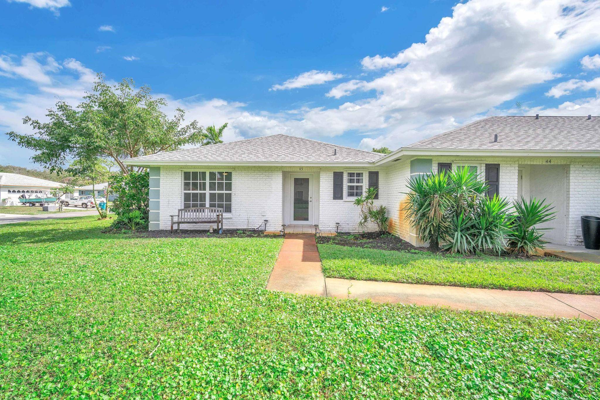 Fully remodeled 2 2 with a new kitchen, quartz countertops, SS appliances, new bathrooms flooring, recessed LED throughout.