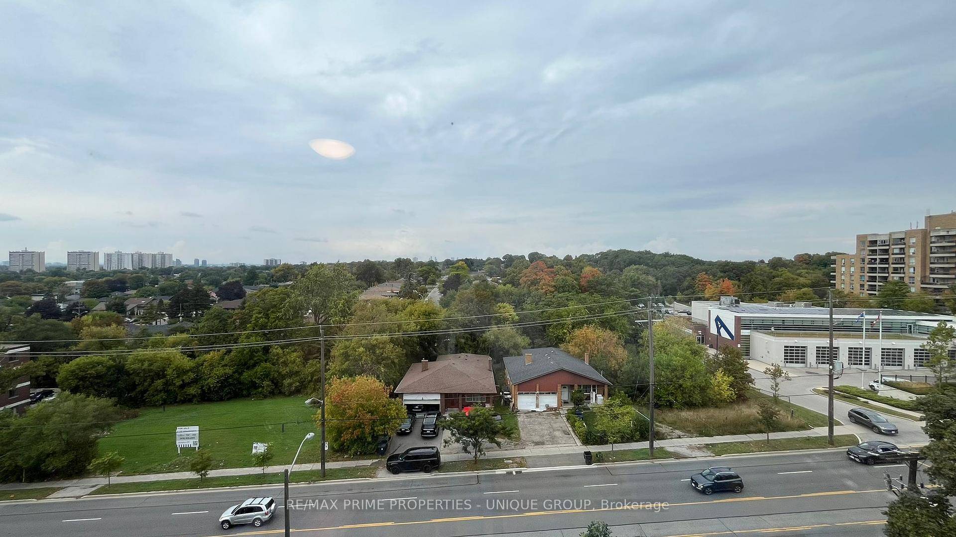 Bright and spacious 2 bedroom apartment on the 8th floor at 1305 Wilson Avenue with unobstructed north facing views.
