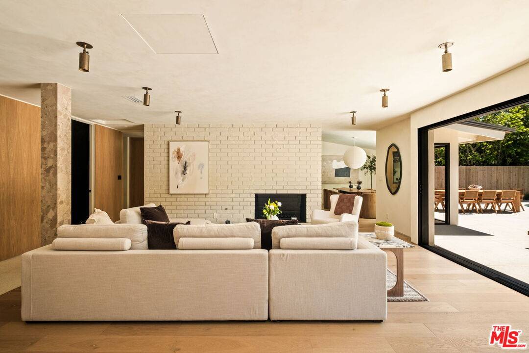 16632   Park Lane Cir 5BR Brentwood La