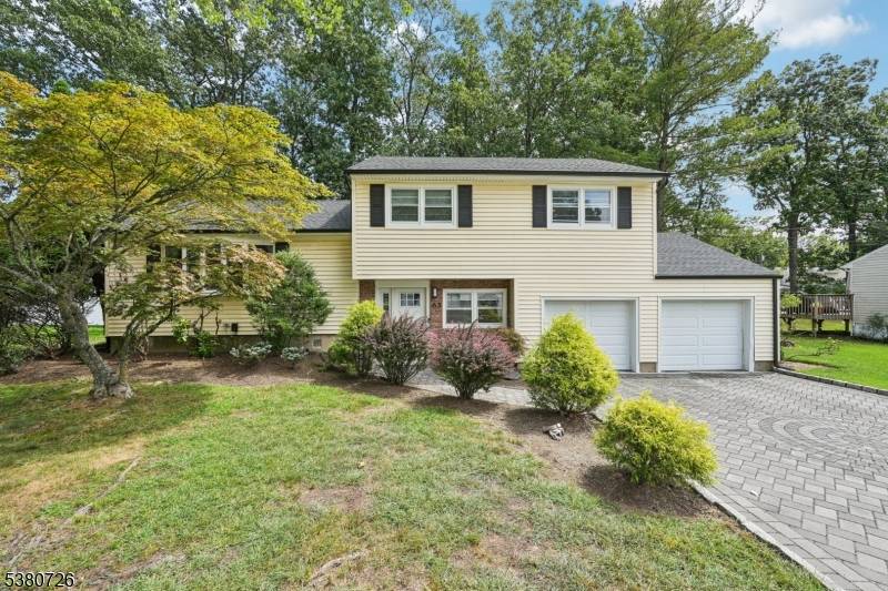Stunning Renovated Split Level Home in Prime Location !