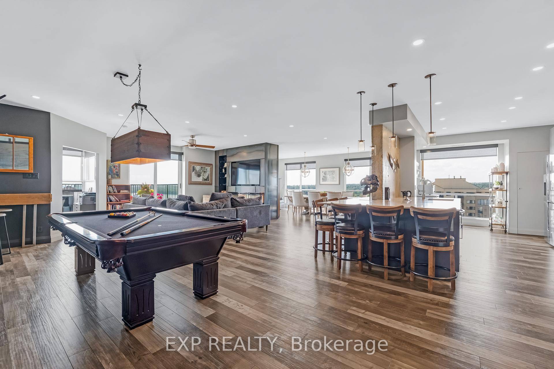 Soaring above Barries waterfront, this 2 bedroom den penthouse at Marina Bay offers over 2, 100 square feet of fully renovated living space with million dollar views from every major ...