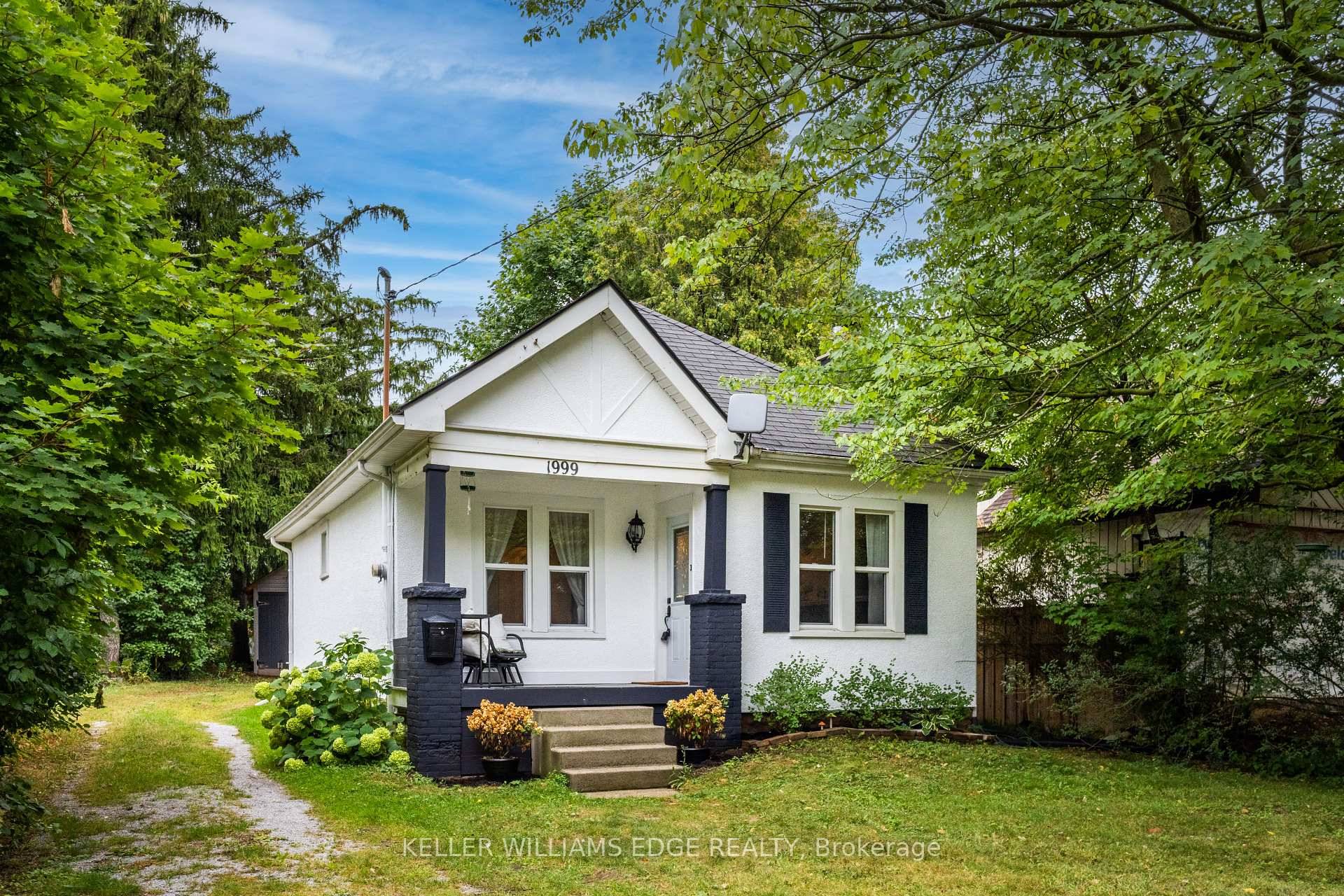 Charming amp ; Cozy in a Fairytale Setting !