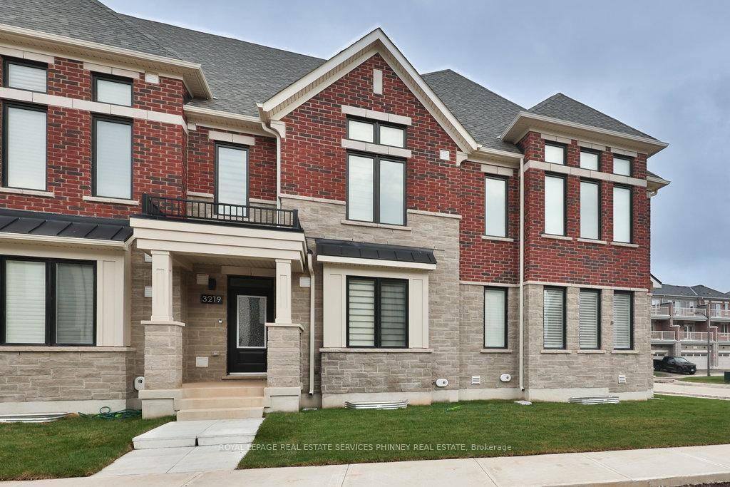 Luxury End Unit Freehold townhome loaded with lots of beautiful features amp ; luxury upgrades !