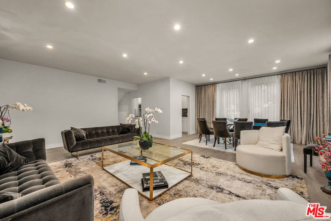 438 N Palm Dr 2BR Beverly Hills Post Office | B.H.P.O. La