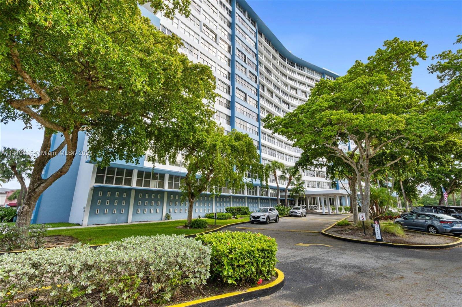 Cozy 2 Bed, 2 Bath Apartment for Rent in Parkview Point Condominiums Nestled in the Vibrant Heart of Miami Beach.