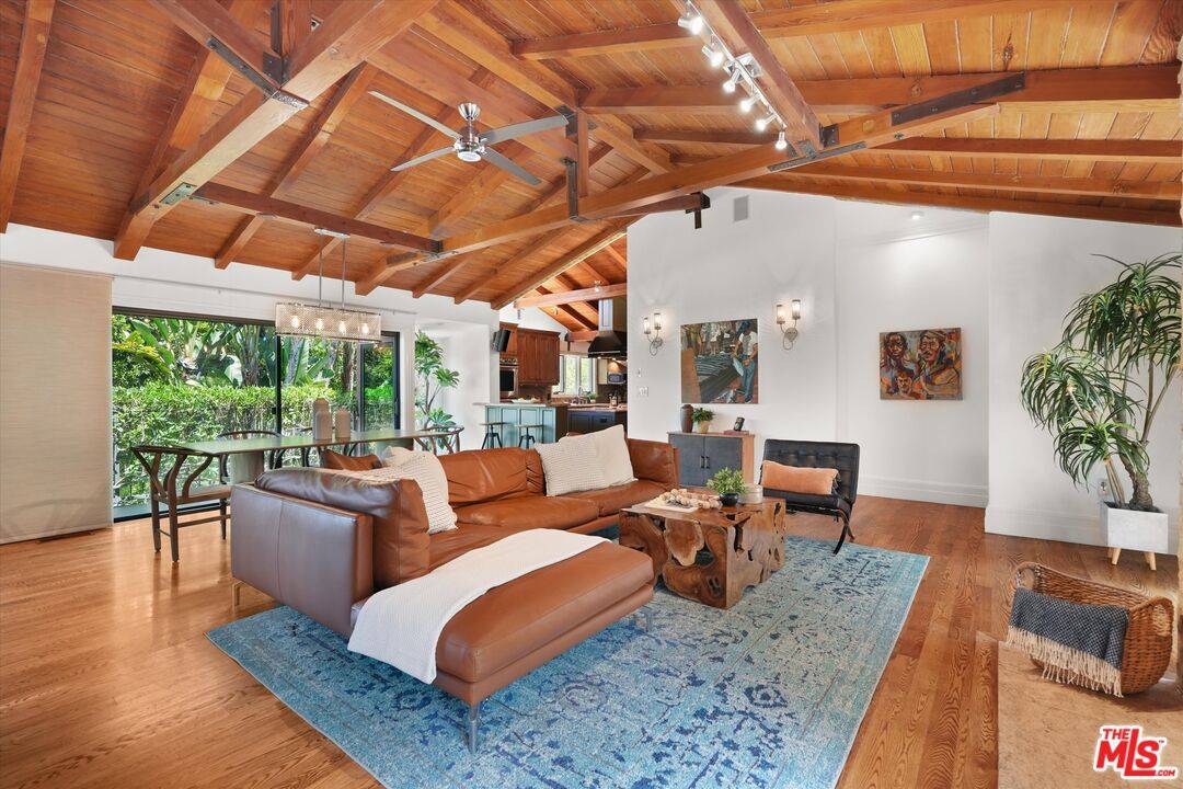 3310   Bennett Dr 4BR Hollywood Hills East La