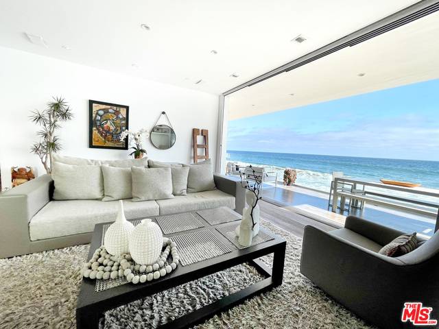 25366   Malibu Rd Malibu LA