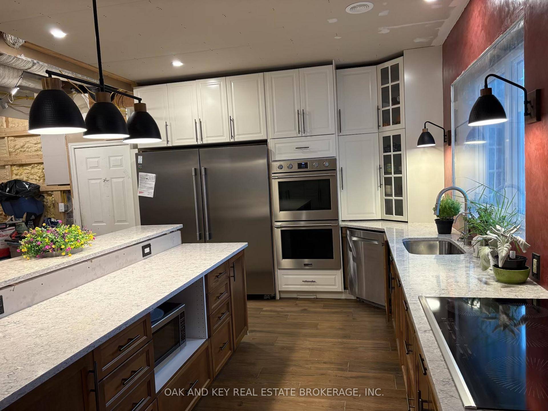 Attention investors, renovators, and builders !