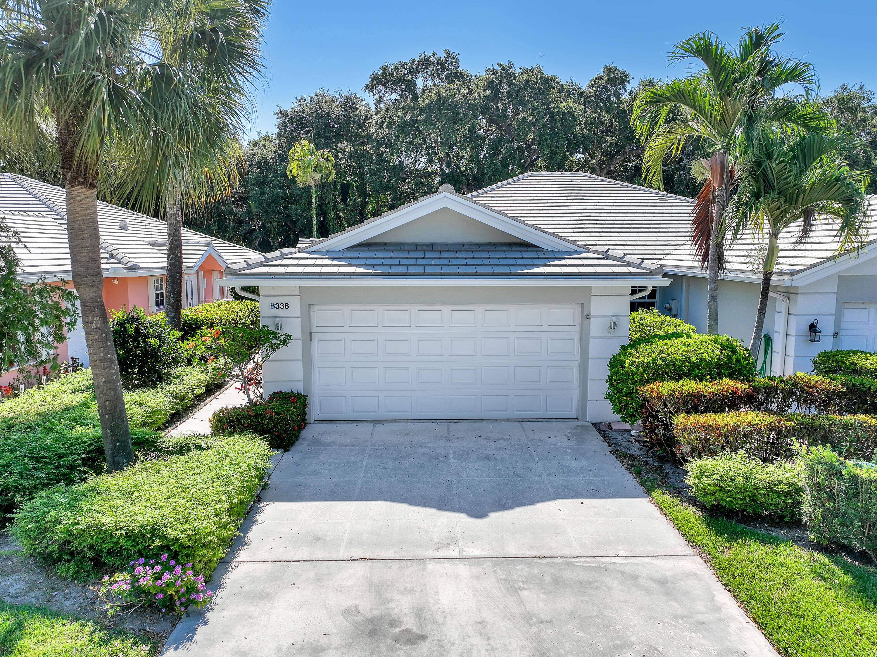 Nestled in the gated, serene DiVosta planned community of Garden Oaks, this charming 2 bedroom, 2 bath villa is perfect for seasonal enjoyment or year round living.