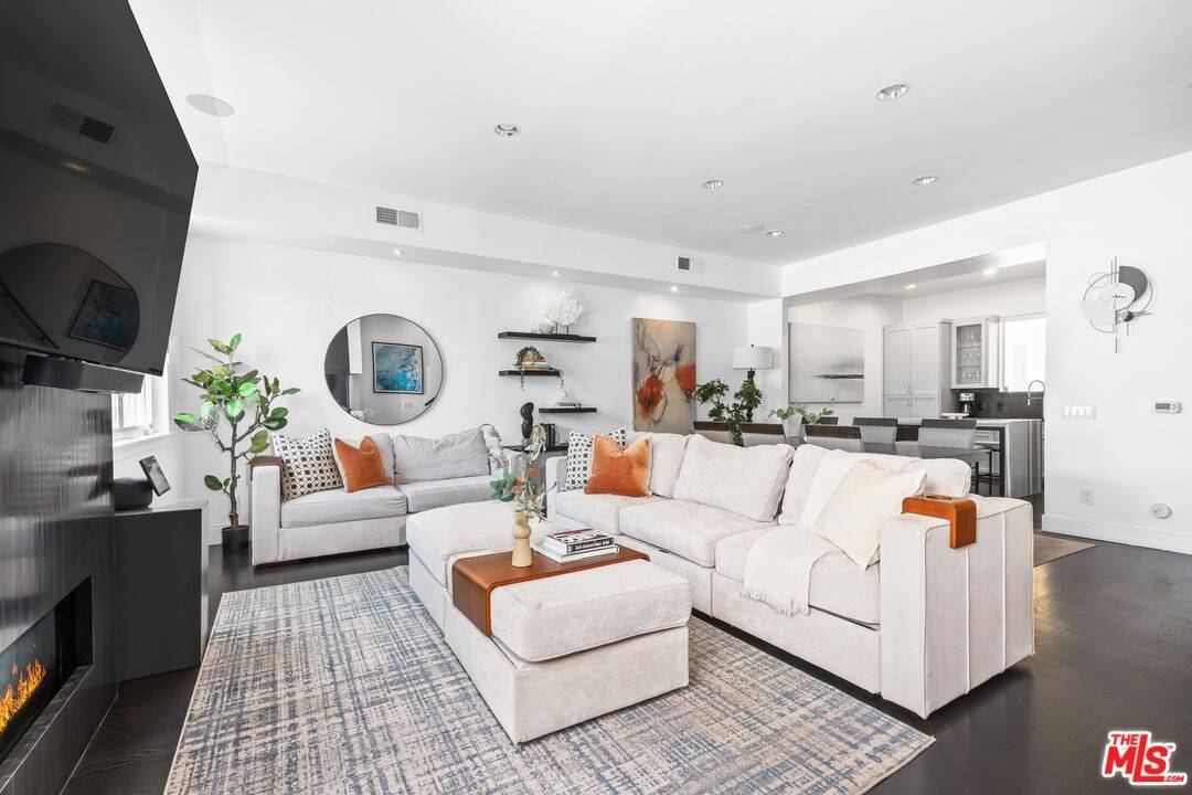 32 Galleon St 3BR Marina Del Rey La