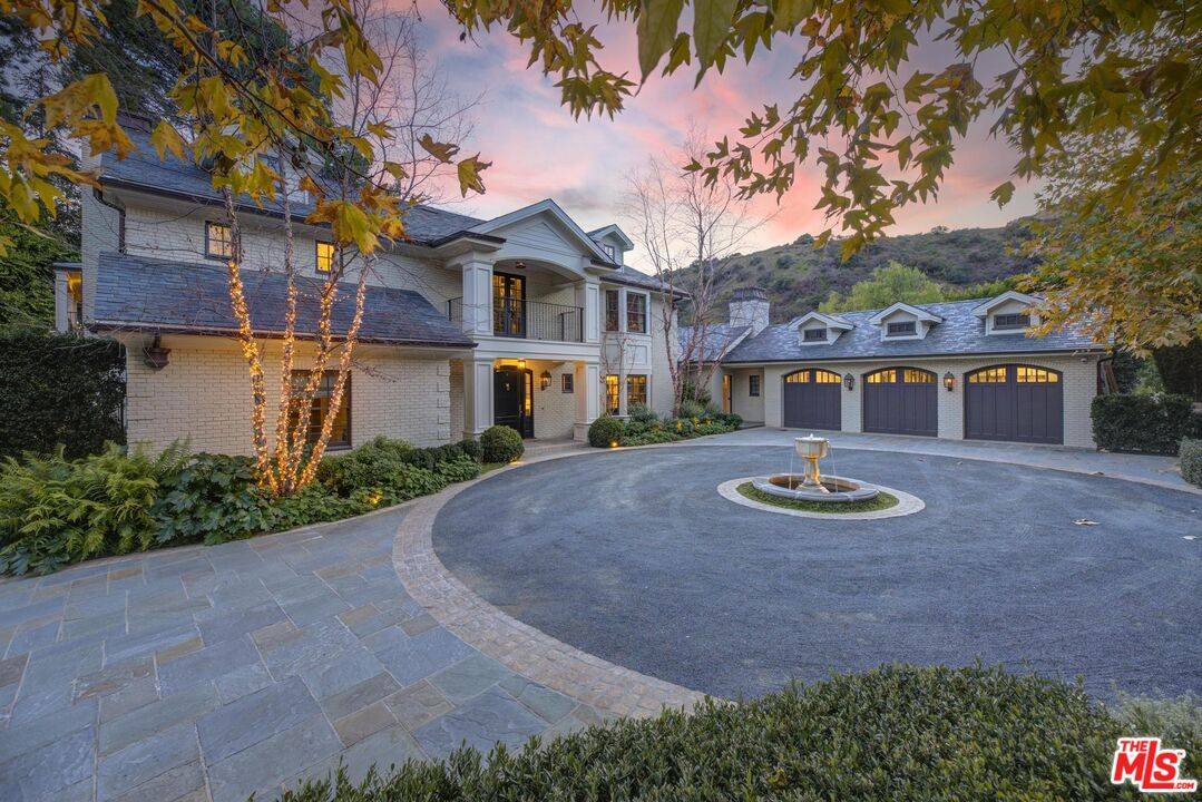 7171 Chelan Way 4BR Hollywood Hills East La