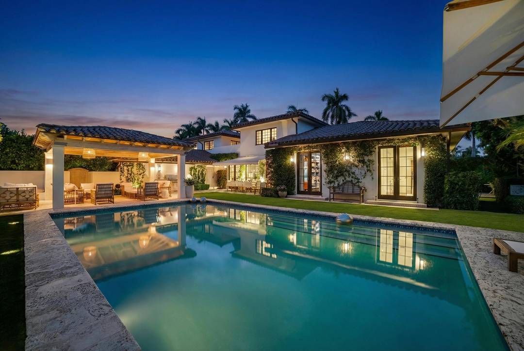 Located in Palm Beach's desirable North End, this Monterey style residence is set on an oversized 121' x 105' lot and offers 6, 138 total square feet with four bedrooms ...