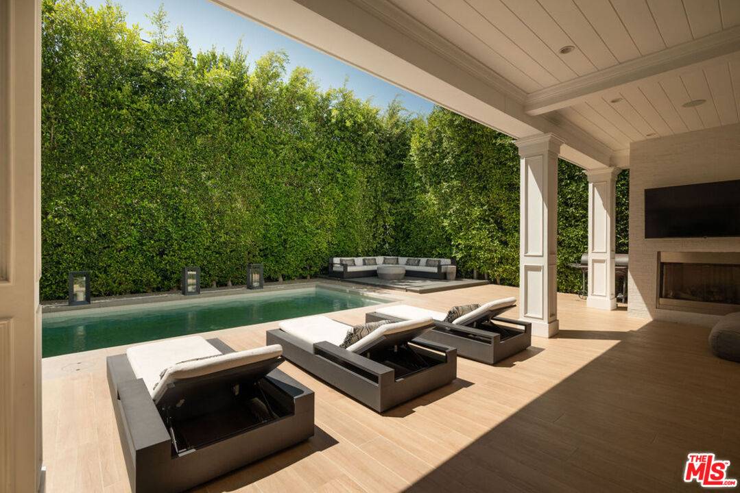 531 N Stanley Ave 4BR Hancock Park La