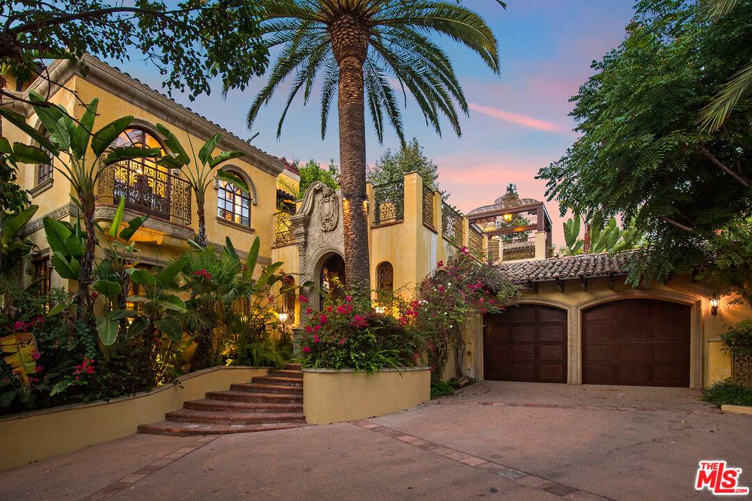 1274 N Clark St 5BR Sunset Strip La