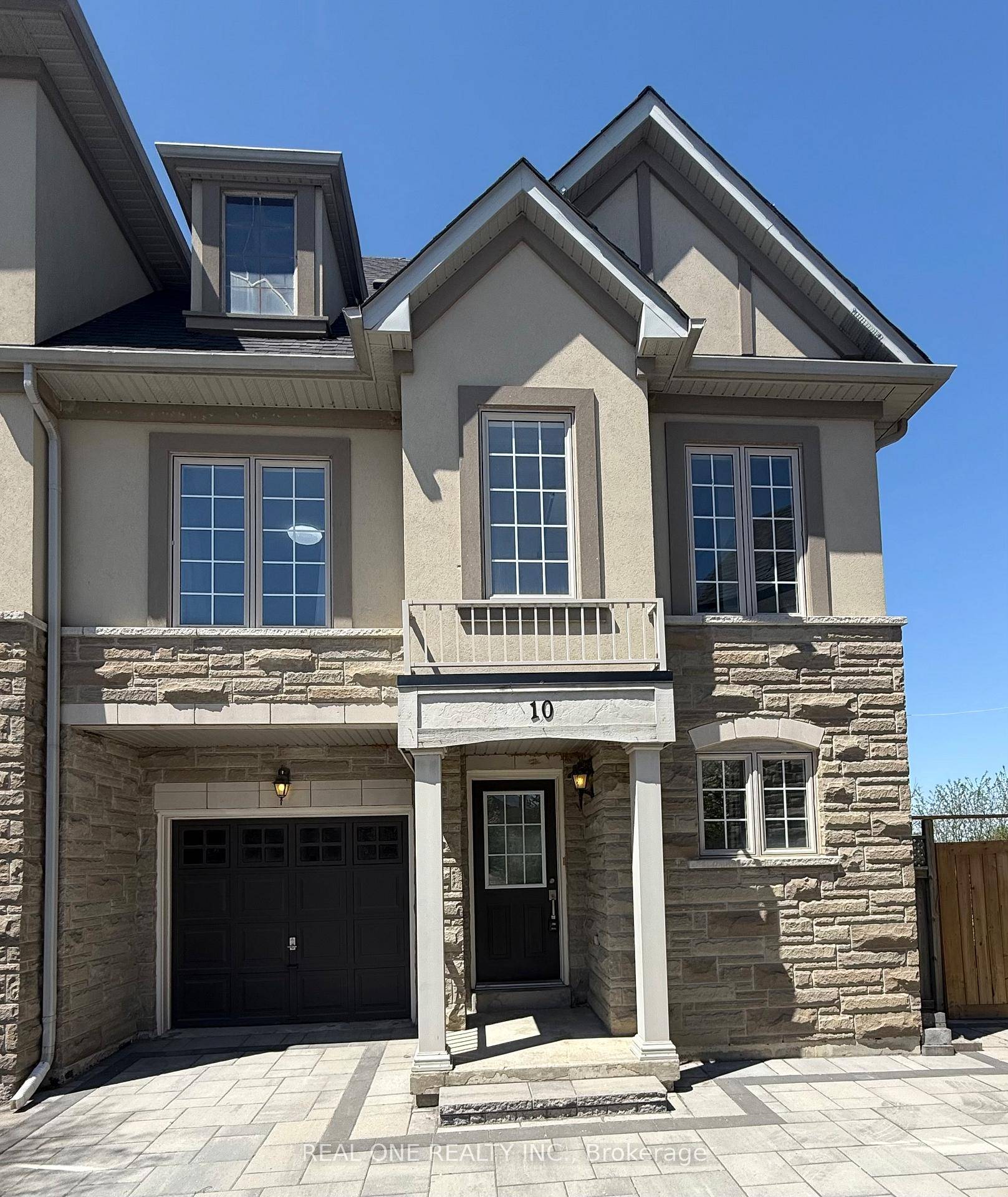 A Must See ! Very Well Maintained Freehold Townhouse W Plenty Of Upgrades In Sought After Berczy Community !