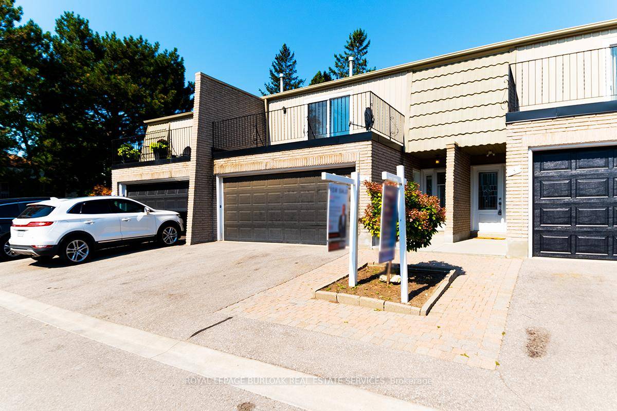 Beautifully renovated home located in a small enclave of townhomes in Aldershot.