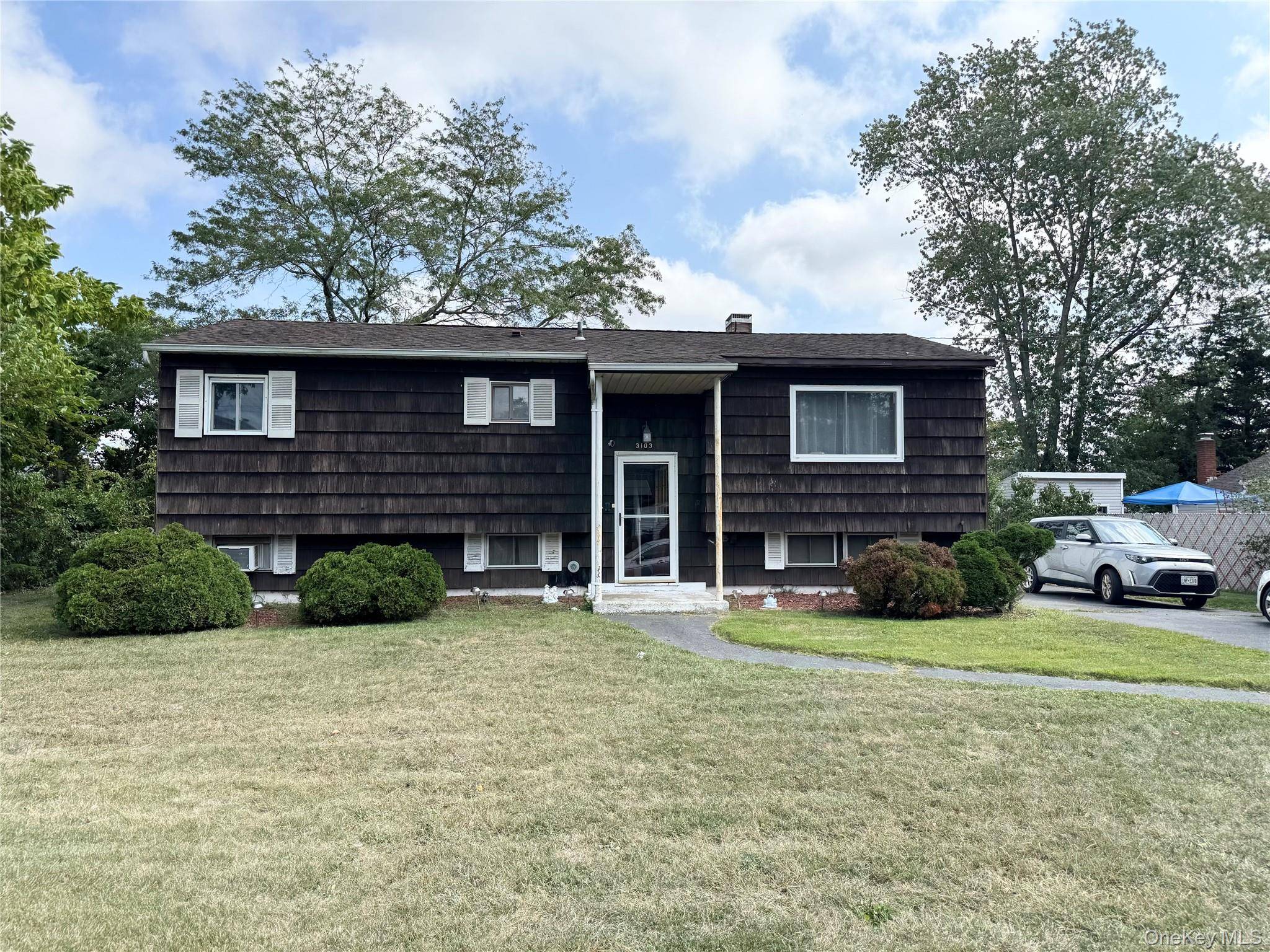 Great High Ranch in Eagle Estates.
