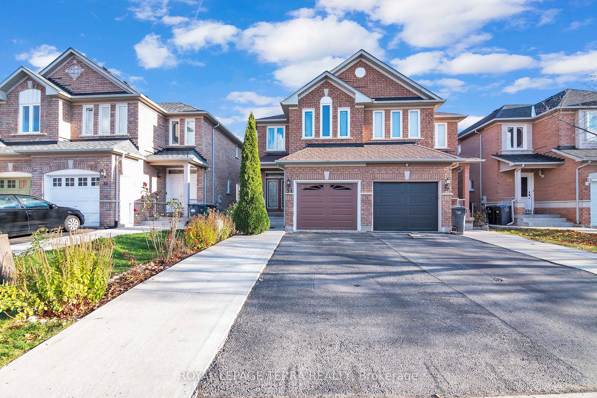 Charming semi detached home in Brampton, mere seconds from Trinity Common Mall and easy access to Hwy 410.