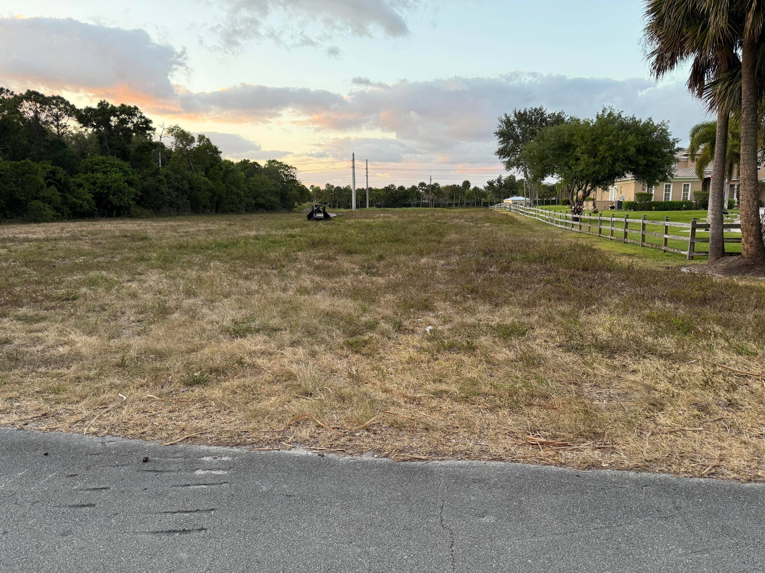 Can Build up to 2 Homes. Currently Used as Agriculture Exemption