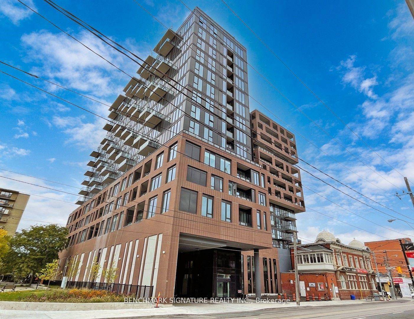 Welcome to XO Condominiums at 270 Dufferin St !