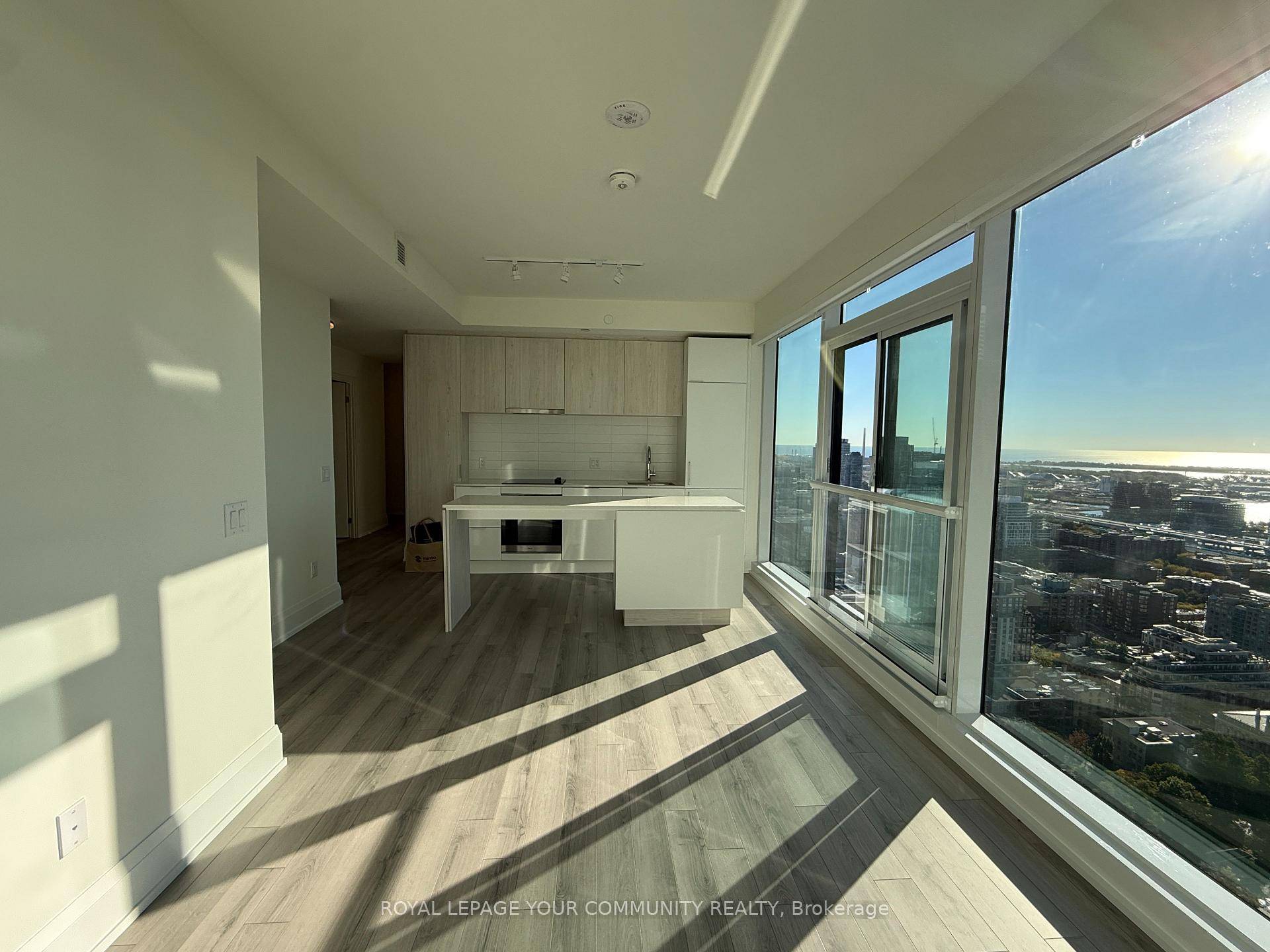 Luxurious 2 bedroom, 2 bath corner suite in the iconic Saint Condominiums by Minto.