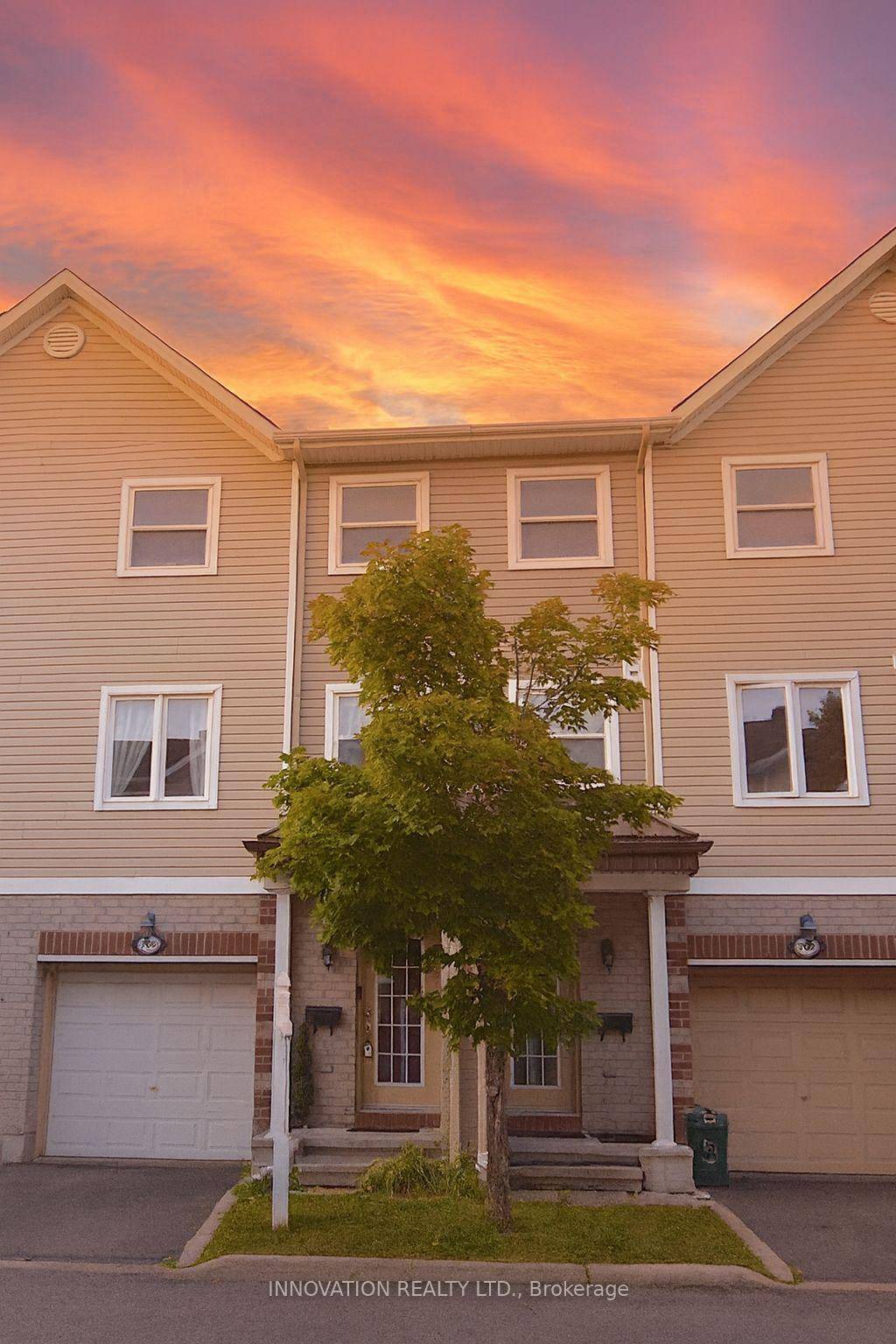 Fresh and bright freehold 3 storey townhome offering 3 bedrooms den and 3 bathrooms in the family friendly community of Arbeatha Park in Bells Corners, just minutes from the peaceful ...