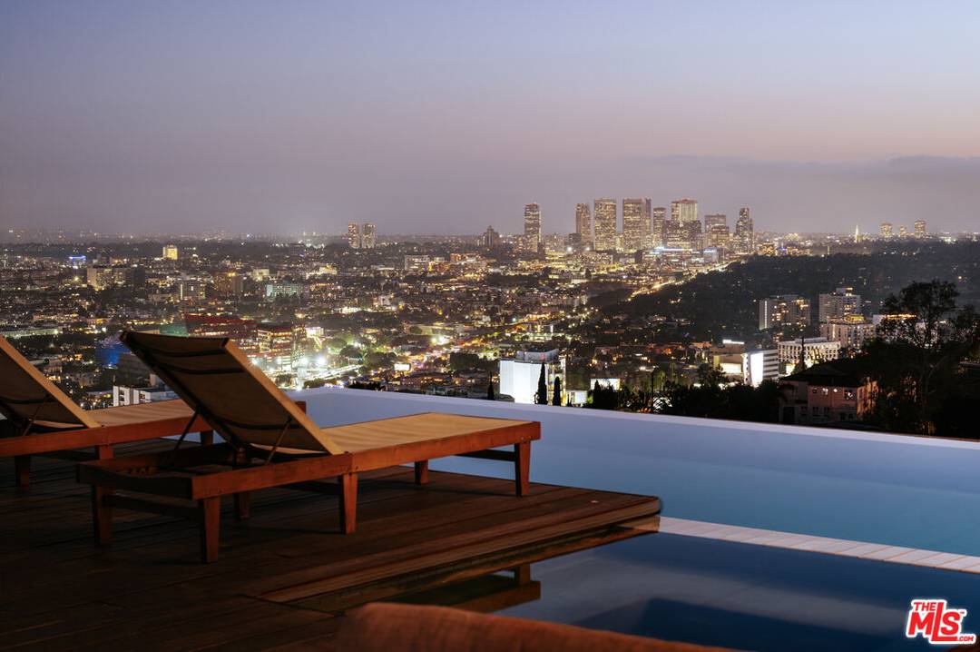 8404   Franklin Ave 4BR Sunset Strip La