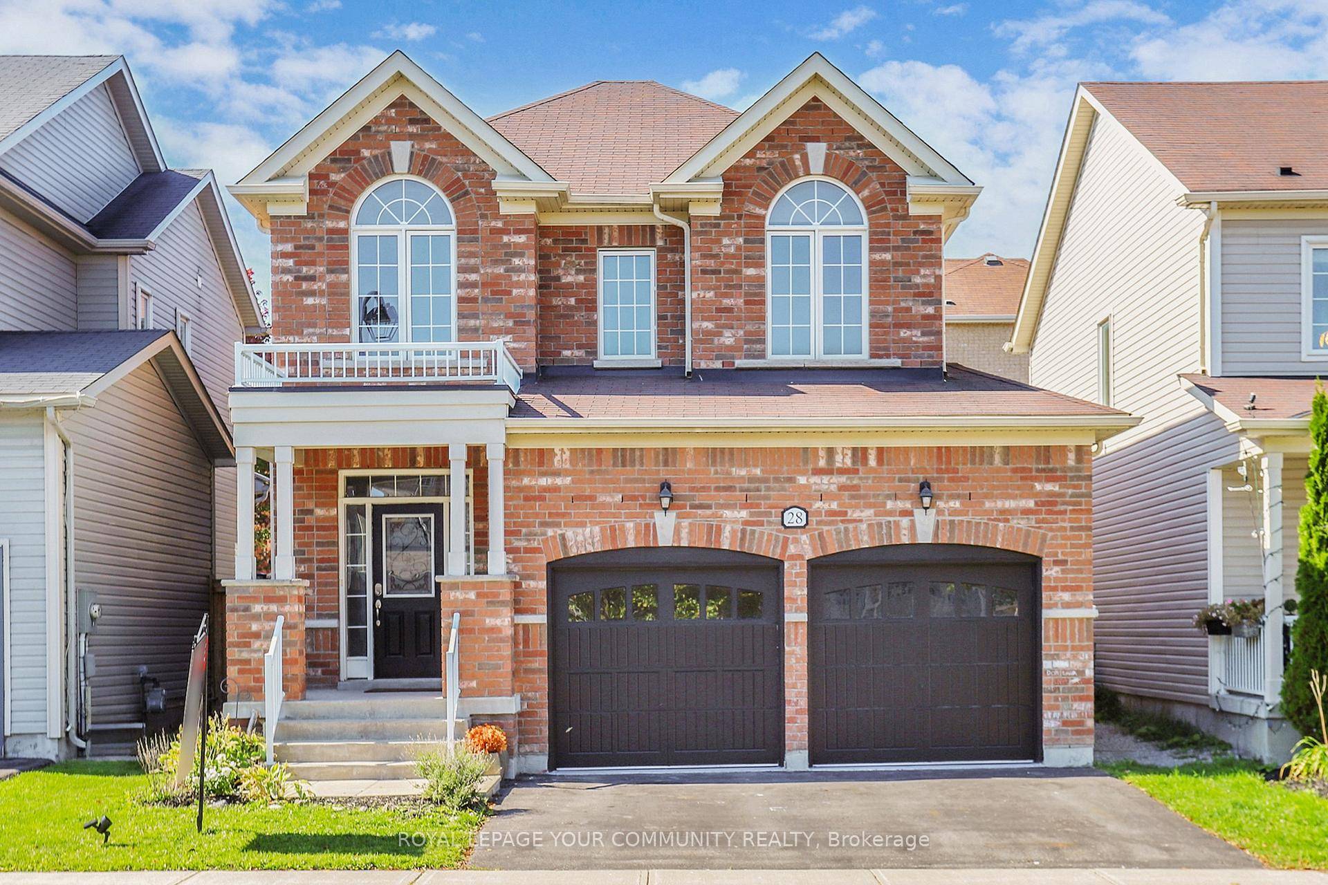 Inviting, Detached, 2 Storey, 2 Car Garage Family Home Nestled on 36 Ft rounded lot.
