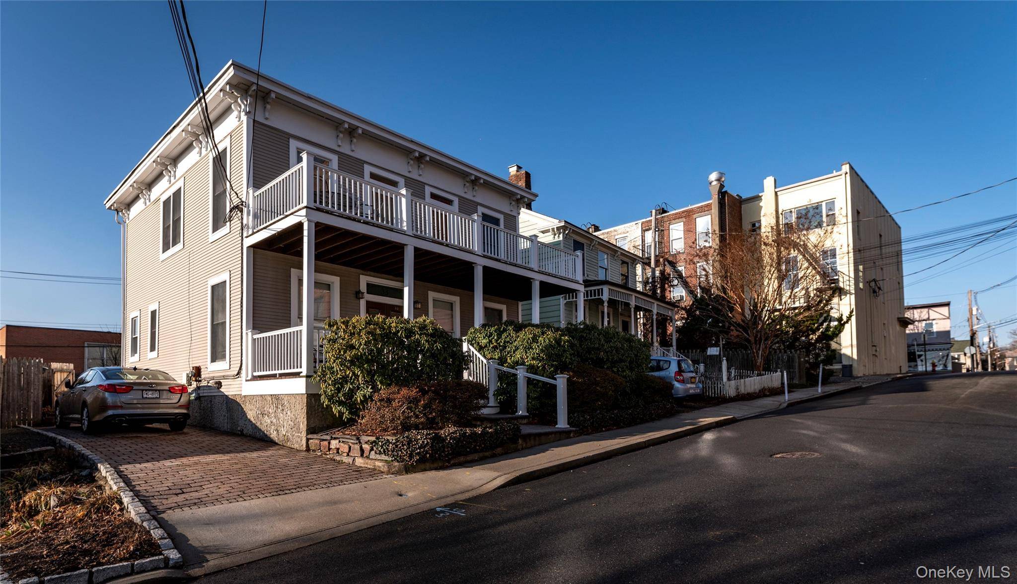 Wonderful 1920 Italianate Colonial home is only steps away from North Broadway and an easy walk down to the river.