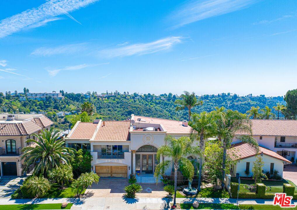 2716 Casiano Rd 5BR Bel Air La