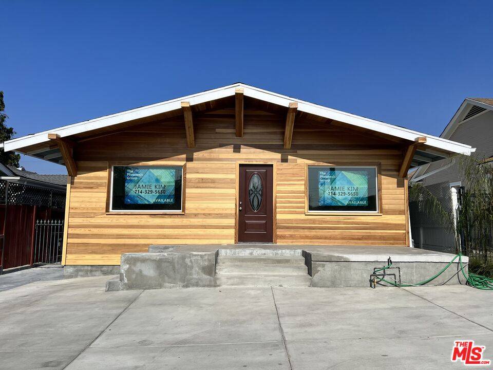 143  N Hobart Blvd 7BR Mid Wilshire La