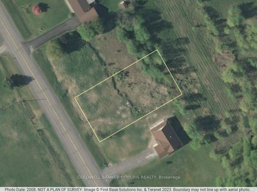 This fantastic lot, located just minutes from Williamsburg on a well maintained paved road, offers the perfect balance of country living and convenience.