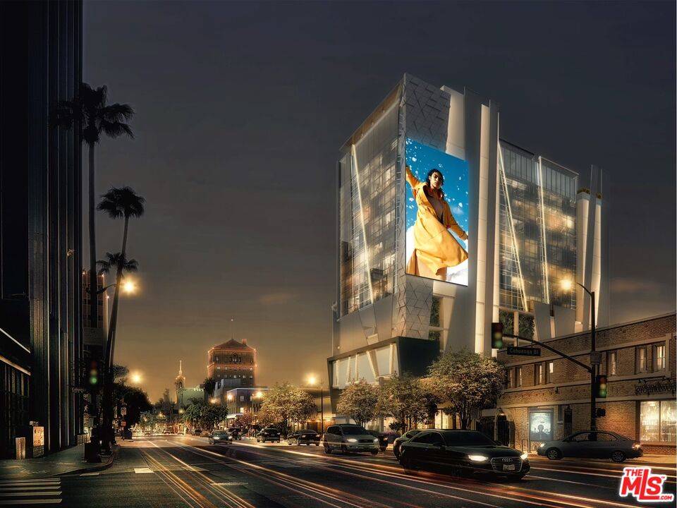 6445  W Sunset Blvd Hollywood Hills East La