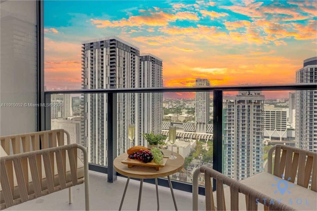 Experience elevated living in this stunning corner unit located in an exclusive 52 story luxury tower in the heart of Downtown Miami.