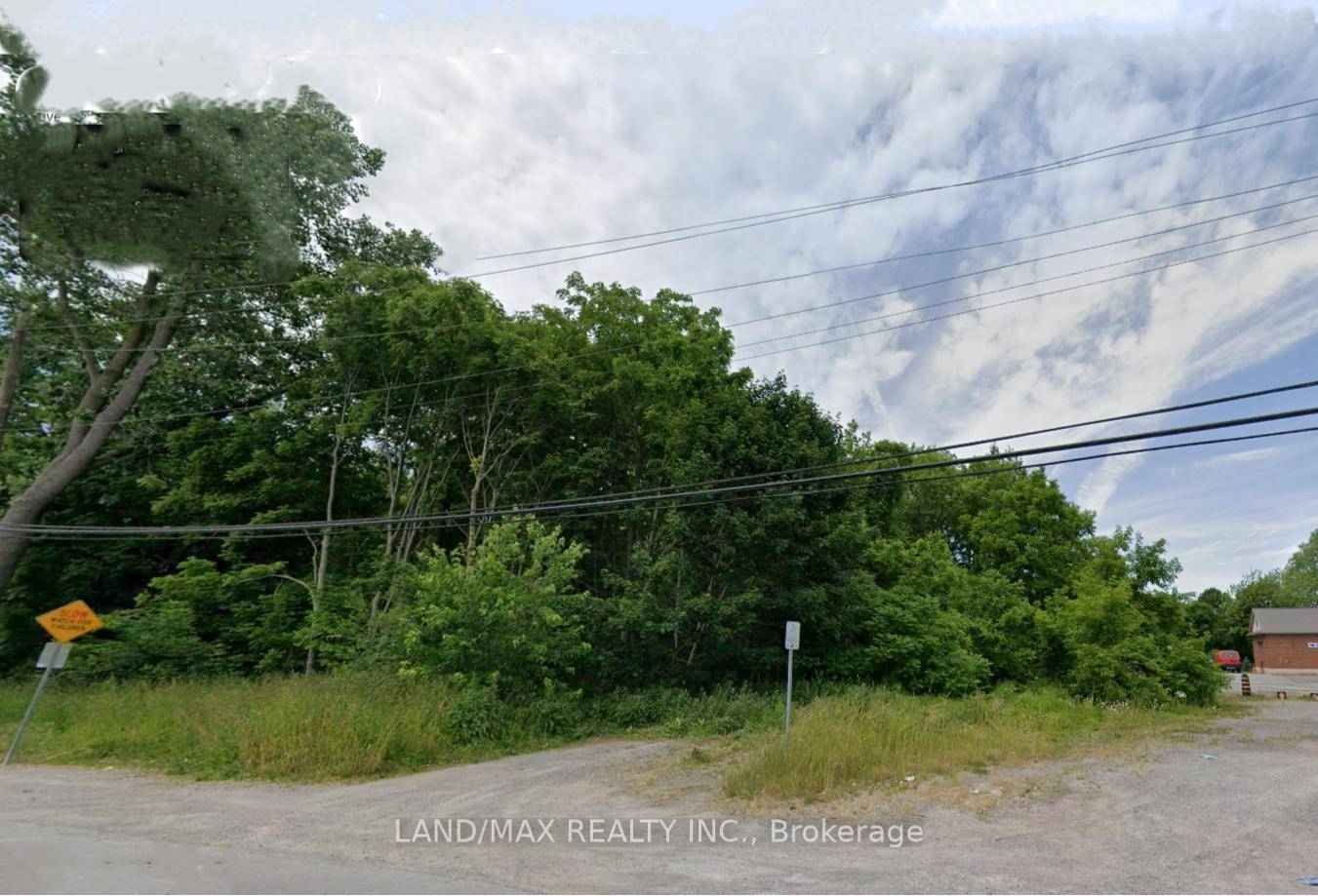 Development Potential ! Rare Opportunity In Thorold Located In The Hamlet Of Port Robinson Approximately 500m From The Bridge It Ferry !