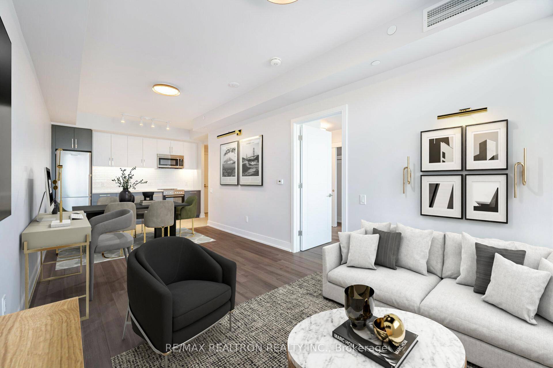 ONE MONTH FREE RENT Luxury living at its finest awaits at 2525 Bathurst St.