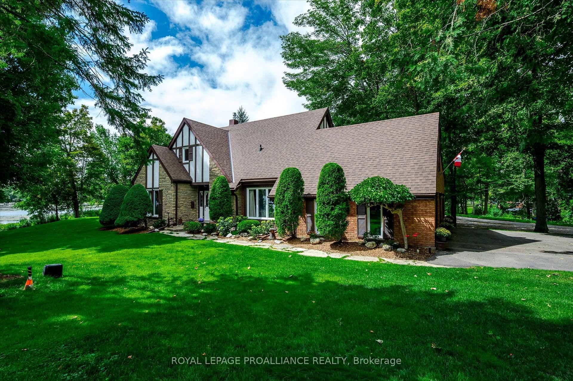 This handsome country home offers a spacious 2, 400 sq.