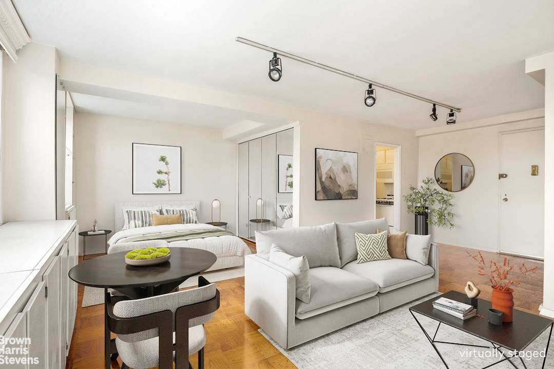 Welcome to your future oasis at 77 Seventh Avenue, The Vermeer nestled in the vibrant Chelsea neighborhood !