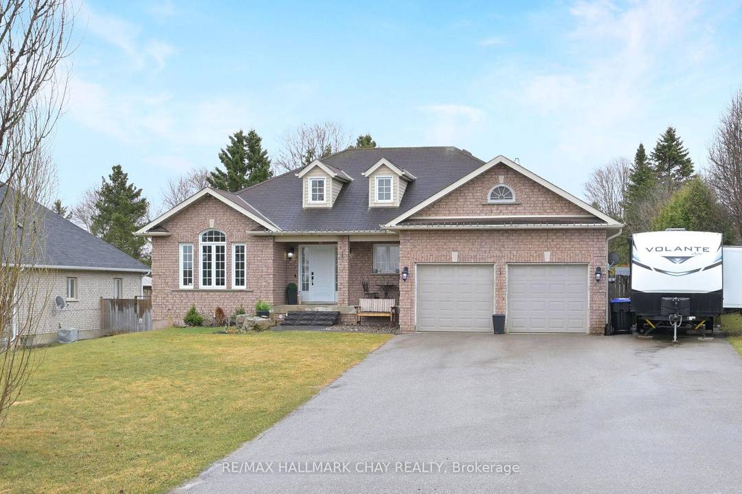 Looking for a home that checks all the boxes ?