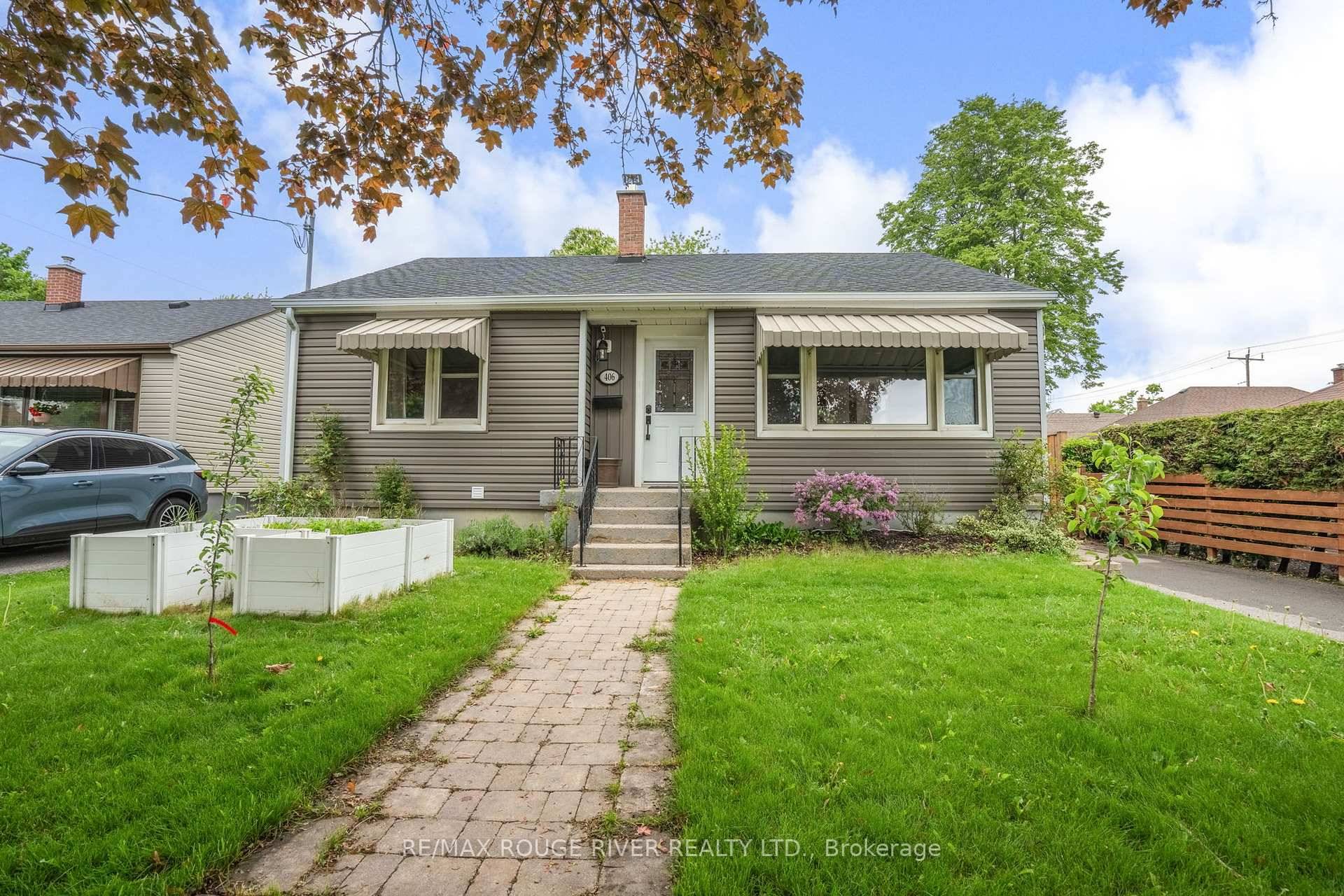 Welcome to this beautifully updated home offering 2 1 bedrooms and 2 full bathrooms, thoughtfully designed with modern finishes throughout.