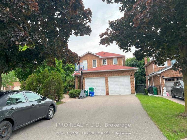 Renovated Walkout basement, walk out to nice backyard, Newly stove, Laundry washer and dryer, Laminate thoroughly, Steps to Professor's Lake, Near Park, Hospital.