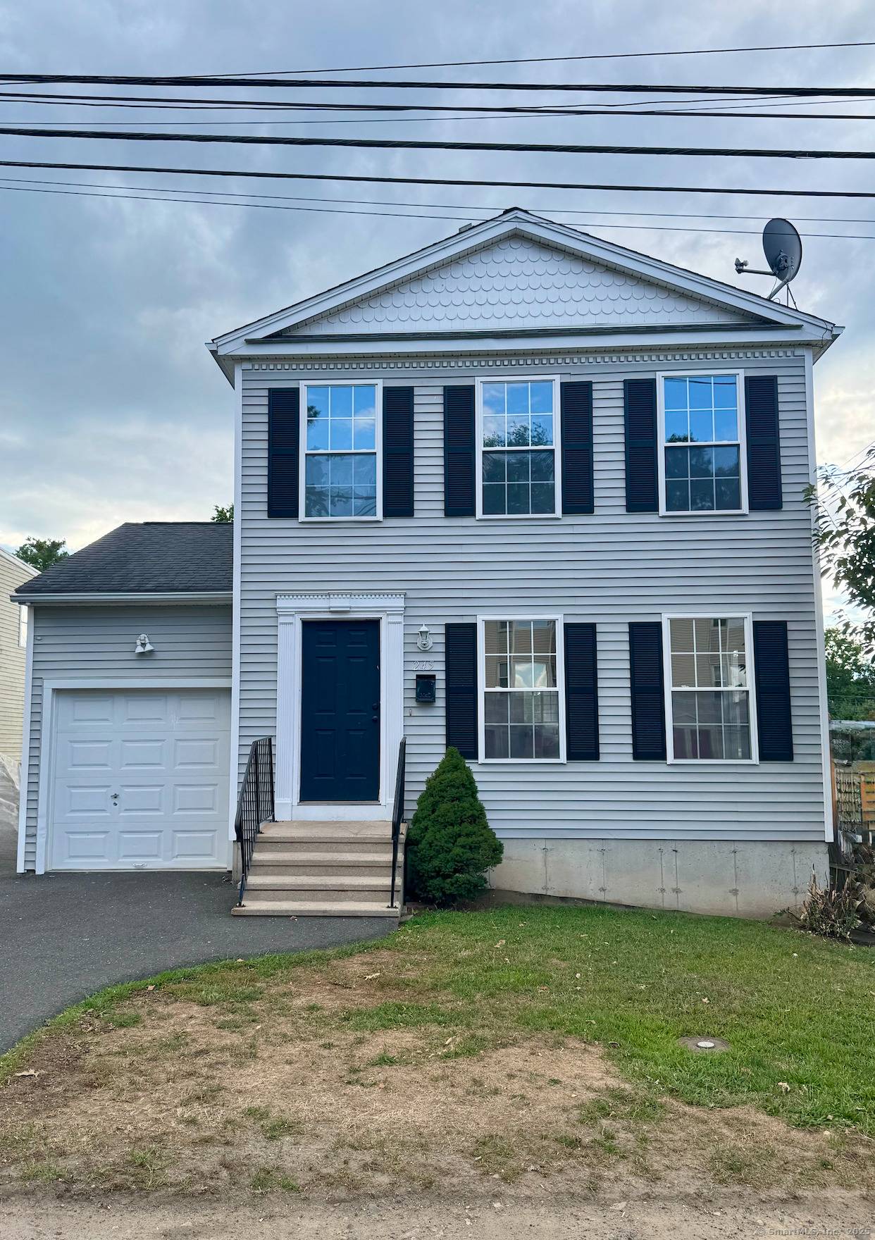 Bright and spacious 3 bedroom, 2.