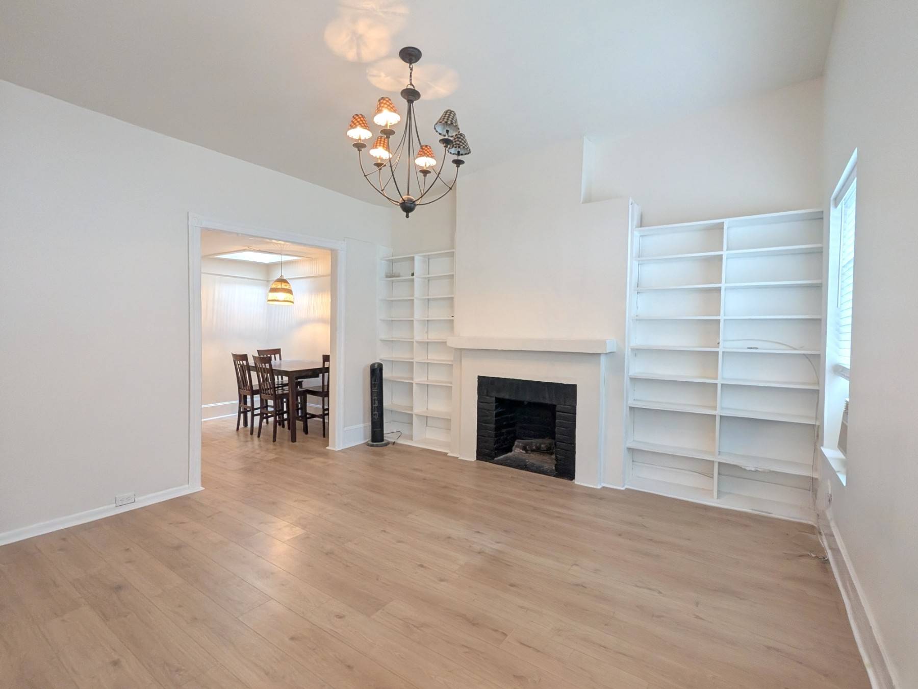 Mirador is please to present this unbeatable Greenwich Village renovation Ready for 8 5 lease startCome by and see our latest Village offering a great new 2 bedroom 1 bath ...