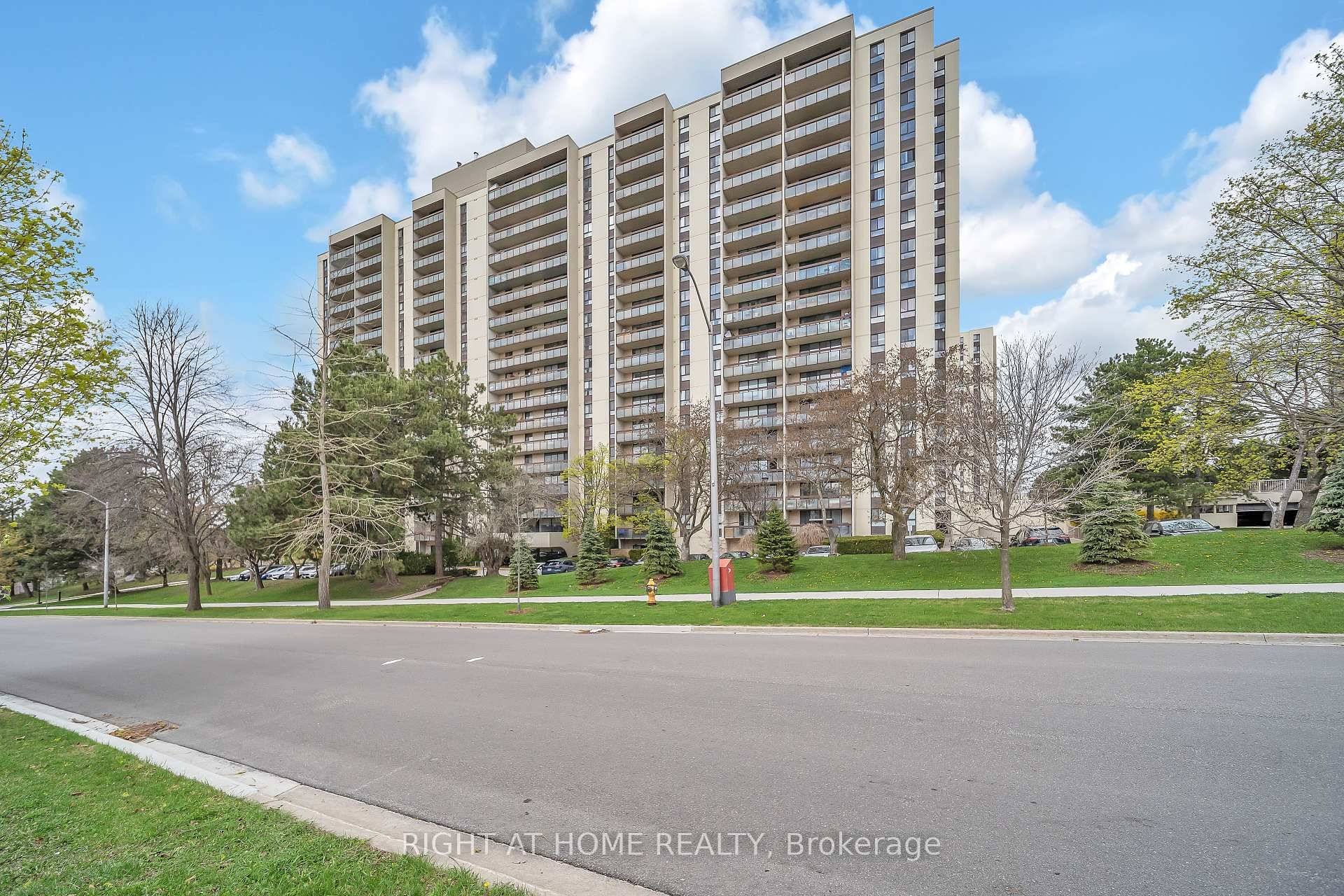 Outstanding Opportunity in a Desirable Family Oriented Community !