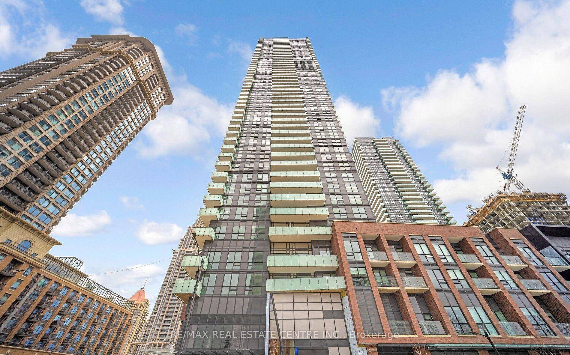 Welcome to AVIA 1 Tower, a brand new, never lived in one bedroom condominium ideally located in the vibrant heart of Mississauga.