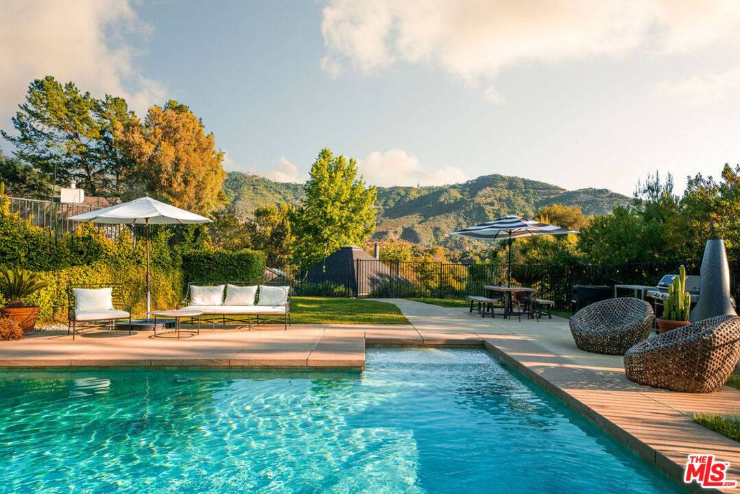 25761   Vista Verde Dr 5BR La