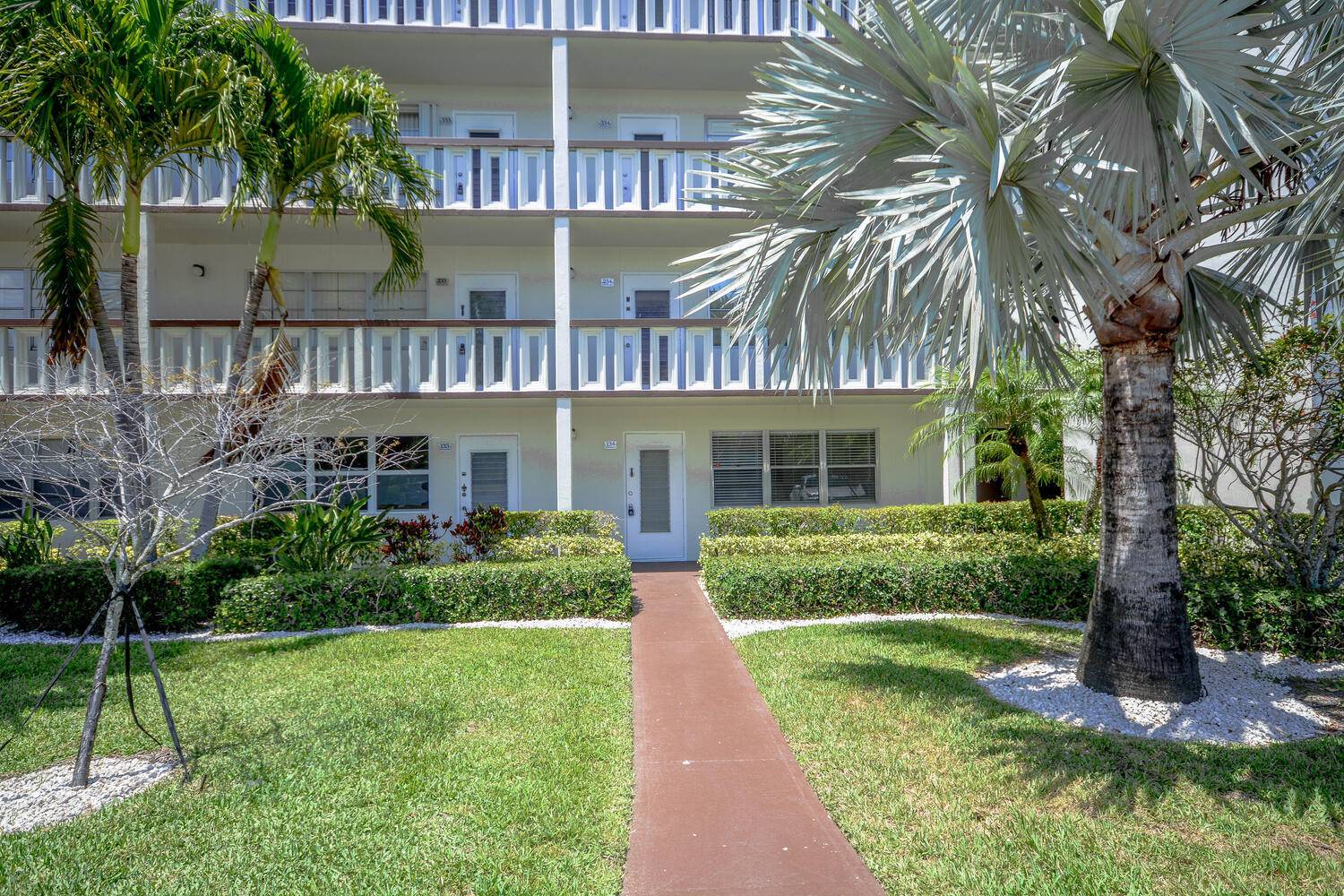 Motivated Seller ! This 1st floor condo offers comfort and convenience with no rear neighbors, ceramic tile flooring throughout no carpet !