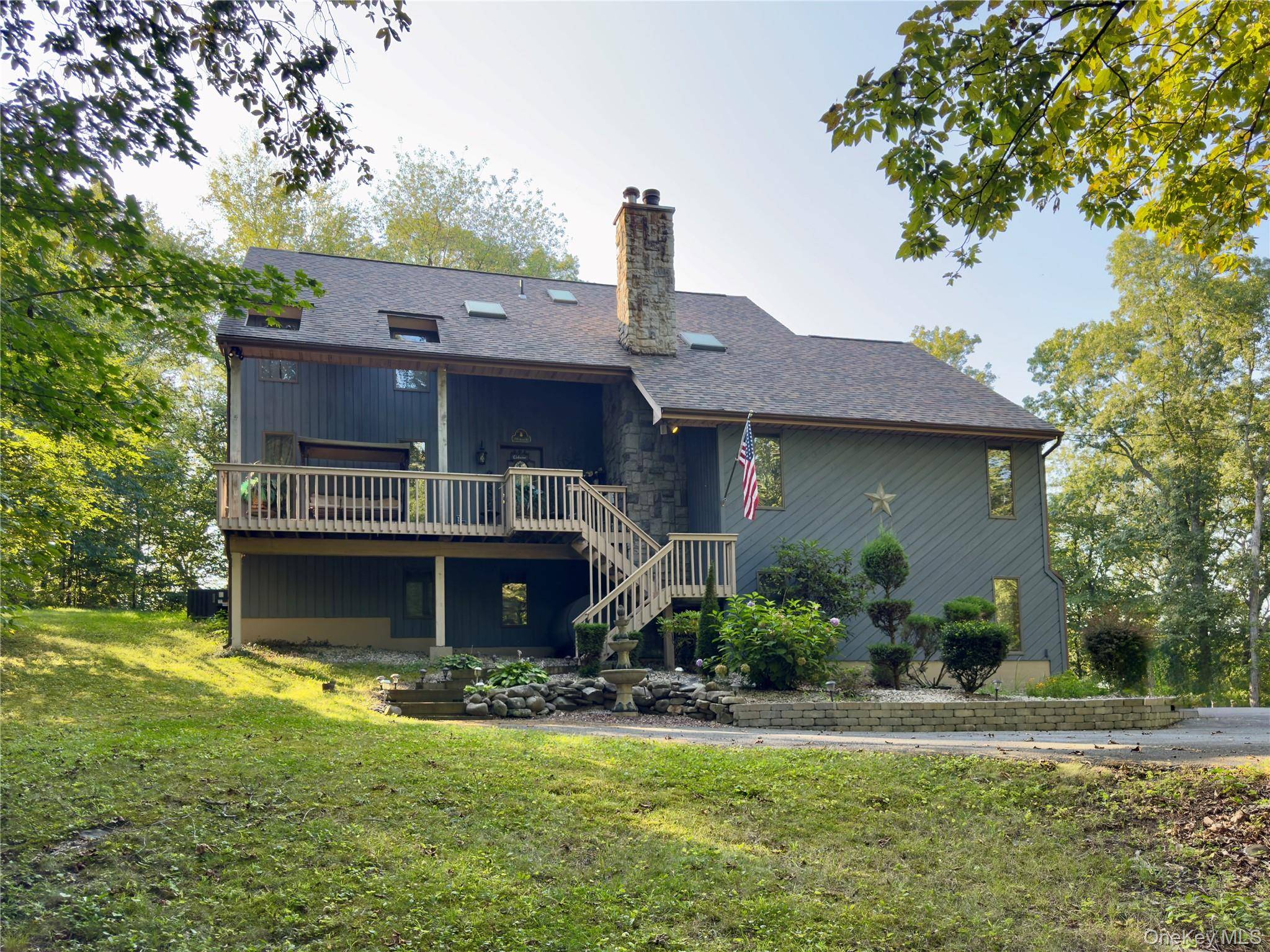 Discover this contemporary gem in Westtown, NY, located in the highly sought after Minisink School District.